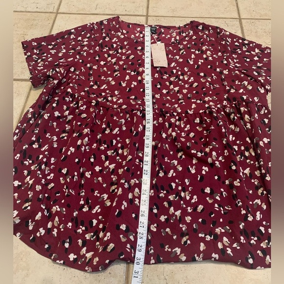 Emery Rose Burgundy Animal Print Short Sleeve Blouse 5XL NWT - Picture 6 of 6